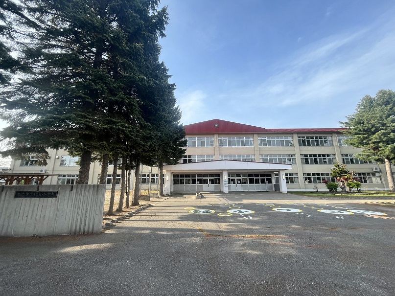 緑丘小学校