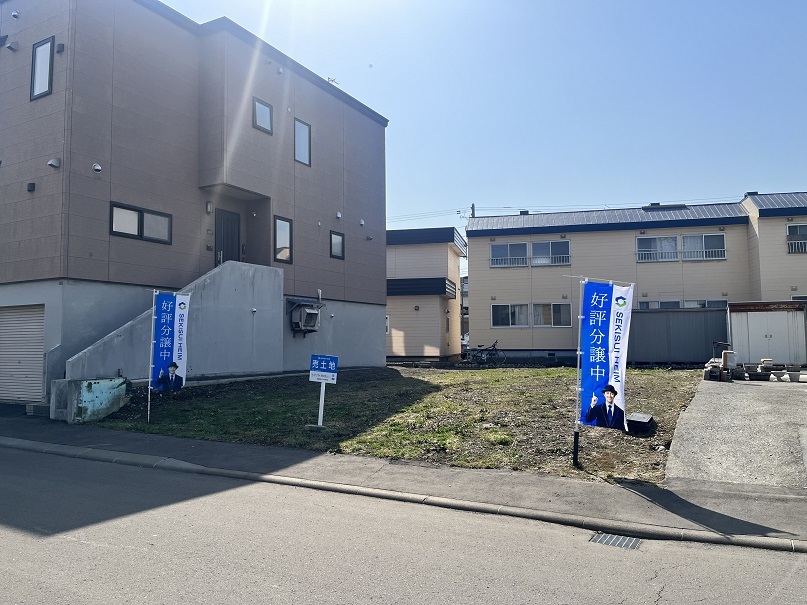 正面右側から撮影